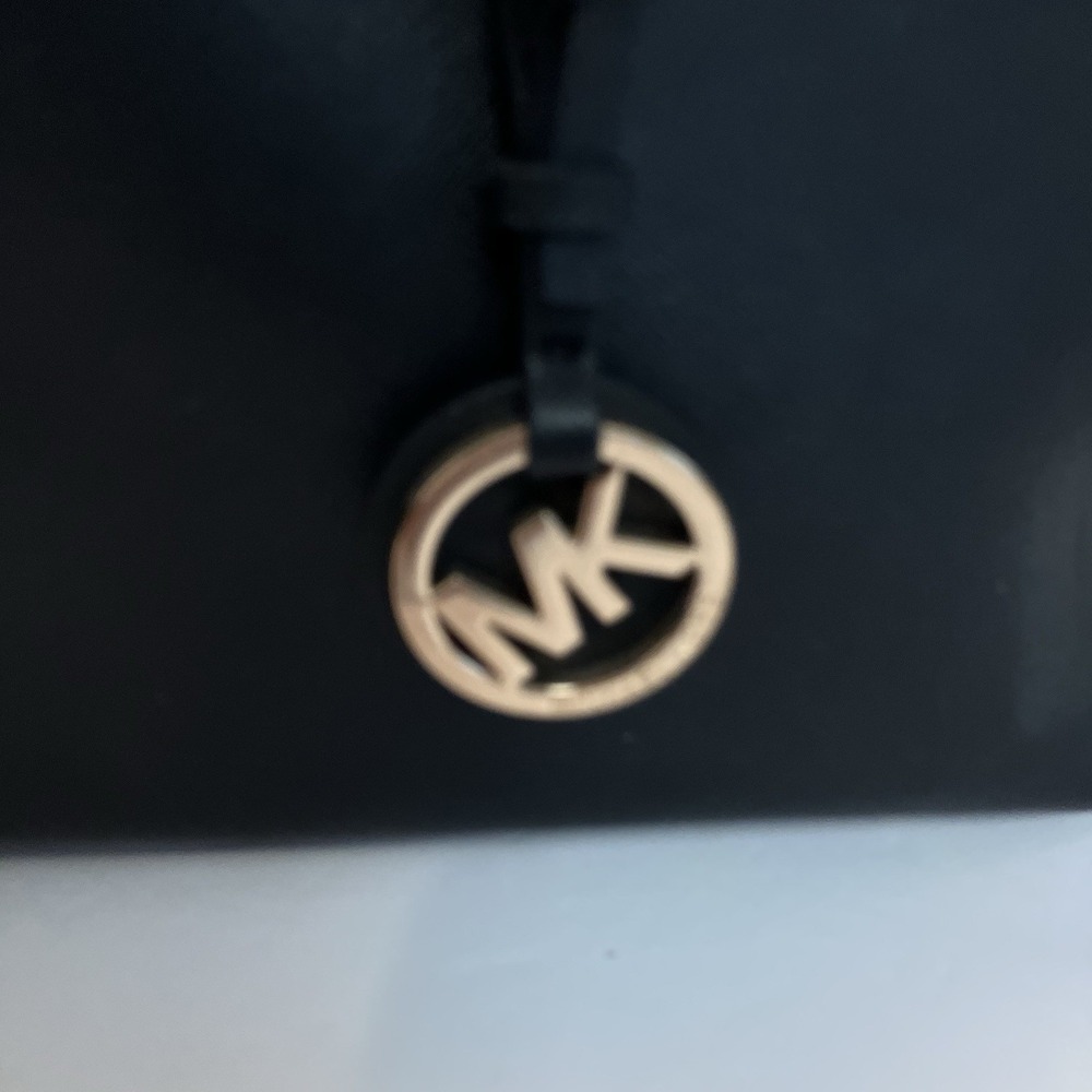 New! Michael Kors Jet Set Travel Large Tote With Laptop Holder - Picture 9 of 14